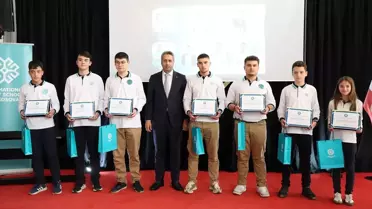 Maarif Okulları Öğrencilerini Ödüllendirdi