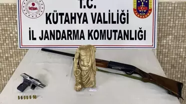 Kütahya'da M.Ö. 5. yüzyıla ait heykel ele geçirildi