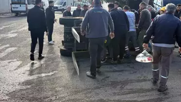 Lüleburgaz'da Midibüs ve İş Makinesi Çarpıştı