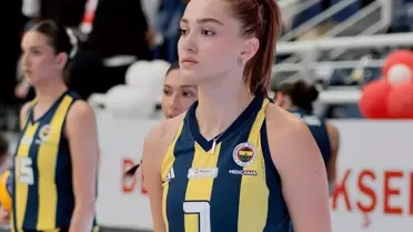 Zehra Güneş'in kardeşi Fenerbahçe'ye transfer oldu, paylaştığı fotoğrafla olay yarattı