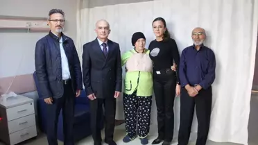 70 Yaşındaki Menekşe Taşar'a Açık Kalp Ameliyatı