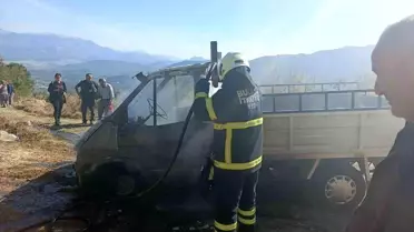 Bucak'ta Kamyonet Yangını