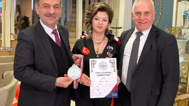 Denizli'li Kuaför Nilgün Keser, Dünya Kupası'nda İkinci Oldu