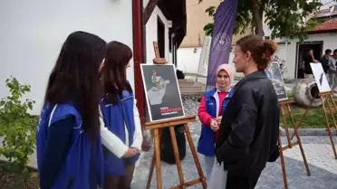 Şuhut'ta 'Gazze İçin Bir Umut' Afiş Sergisi Duygusal Anlara Sahne Oldu