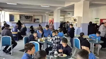 Ladik'te imam hatip okullarının kuruluş yıl dönümü kutlandı