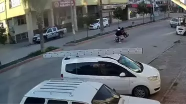 Adana'da Motosiklet Kazası: İki Yaralı