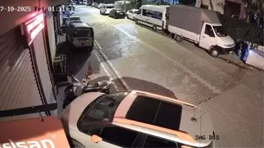 Esenyurt'ta Sokakta Yangın Çıktı!