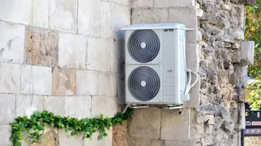 Geçmişi Helenistik döneme kadar uzanan tarihi burca klima taktılar