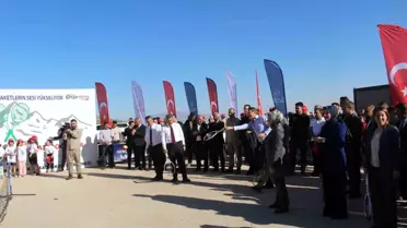 Enerji ve Tabii Kaynaklar Bakanı Bayraktar: 'Artık bu dağlarda roket değil, raket sesi var'