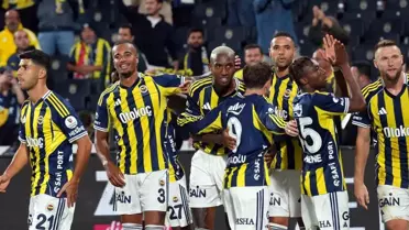 Fenerbahçe, Karagümrük'ü Ağırlıyor