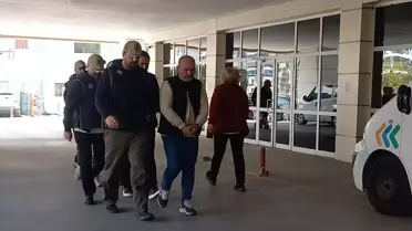 Manisa'da FETÖ Operasyonu: 3 Tutuklama