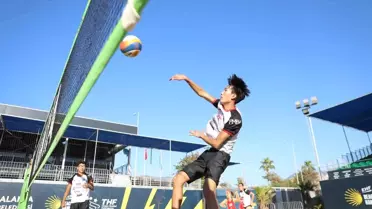 Moğolistan U16 Plaj Voleybolu Milli Takımı Alanya'da Kamp Yapıyor