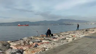 İzmir'de Balıkçı Oltasına İnsan Kafatası Takıldı