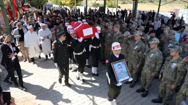 Şehit Piyade Er Eyüp Güner'in Cenazesi Toprağa Verildi