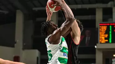 Bursaspor Basketbol, Glint Manisa'yı Geçti
