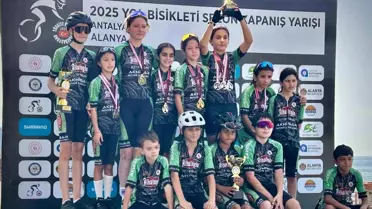 Akhisar Spor Kulübü'nden Alanya'da Büyük Başarı