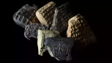 Reyhanlı'da Tarihi Tablet Bulundu