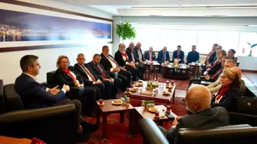 Kartal Muhtarları, Belediye Başkanını Ziyaret Etti