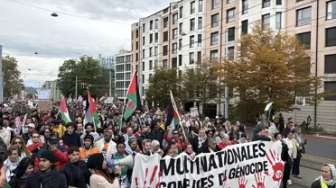 Cenevre'de Gazze Soykırımına Karşı Yürüyüş