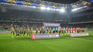 Fenerbahçe-Karagümrük maçında olay! Hakeme tepki gösteren Süleyman Hurma stadı terk etti