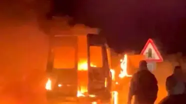 Muğla'da Pazardan Dönüşte Minibüs Yangını