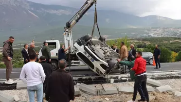 Pamukkale'de Takla Atan Araçta Anne ve Oğlu Yaralandı