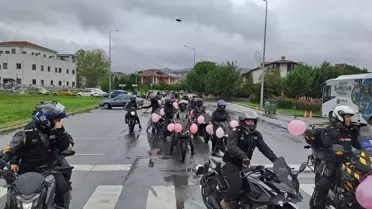 Motosiklet Tutkunlarından Meme Kanseri Farkındalığı