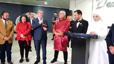 Denizli'de Gazeteci Kubilay Demir ile Şeyma Çölgeçen'in Nikah Töreni Gerçekleşti