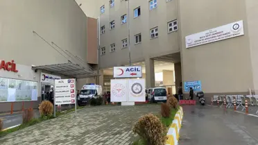 Gaziemir'de Cami Avlusunda Bırakılan Bebek Hastaneye Kaldırıldı