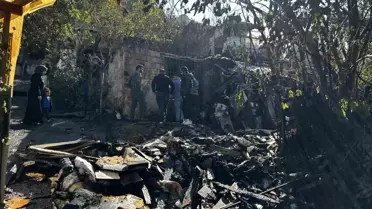 Eyüpsultan'da Gecekondu Yandı