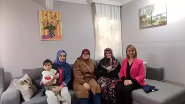 Başkan Tekin, Muhtarlar Günü'nde Kadın Muhtarları Ziyaret Etti