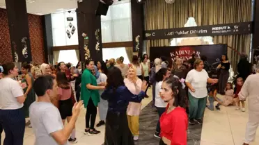 Kepez Belediyesi'nden Kadınlar Matinesi Etkinliği