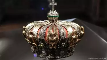 Louvre Müzesi'nde Büyük Soygun