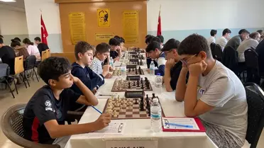 Cumhuriyet Bayramı Satranç Turnuvası Nusaybin'de Gerçekleşti