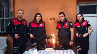 Polislerden Özel Çocuğa Doğum Günü Sürprizi