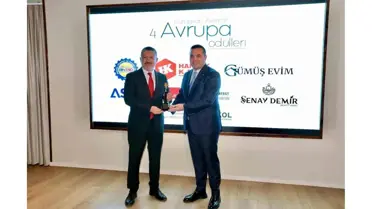 Sosyalfest, Yılın En Başarılı Projesi Ödülünü Aldı