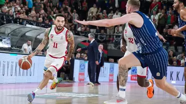 Anadolu Efes'ten Karşıyaka'ya Farklı Zafer