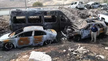 İsrailli Yerleşimciler Filistin Araçlarını Ateşe Verdi