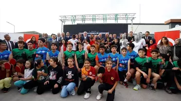 Yüzme Projesi ile 12 Milyon Kişi Öğrendi