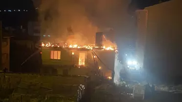 Çankırı'da Yangın: 2 Ev ve Araç Zarar Gördü