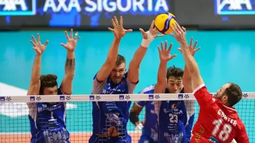 İBB, Halkbank'ı 3-0 Geçti