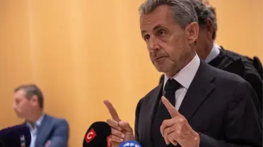 Sarkozy Cezaevine Girdi