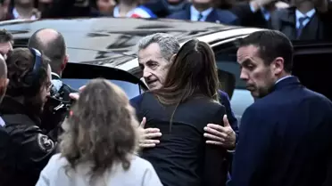 Hapse girecek eski Fransa Cumhurbaşkanı Sarkozy'den salvolar