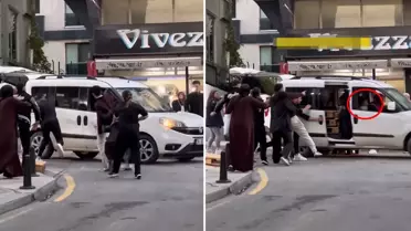 İçinde çocuğun da bulunduğu otomobile vahşice saldırdılar