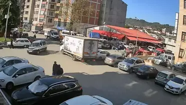 Ünye'de Trafik Kazası: Sürücü Yaralandı