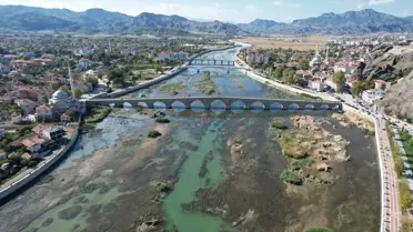 Kızılırmak Nehri'nde Temizlik Çalışmaları Başladı