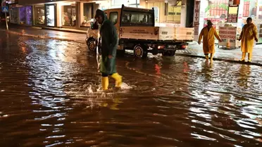Osmaniye Kadirli'de Sağanak Yağış Hayatı Olumsuz Etkiliyor