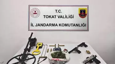Tokat'ta Ruhsatsız Silah ve Uyuşturucu Ele Geçirildi