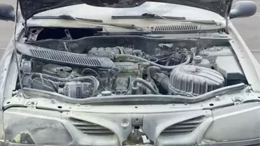 Tosya'da Otomobil Yanarak Kullanılamaz Hale Geldi