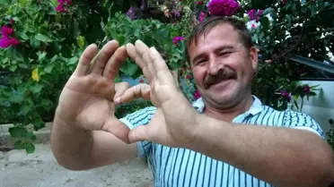 Bagaj yüklerken milyonların gönlünü kazandı